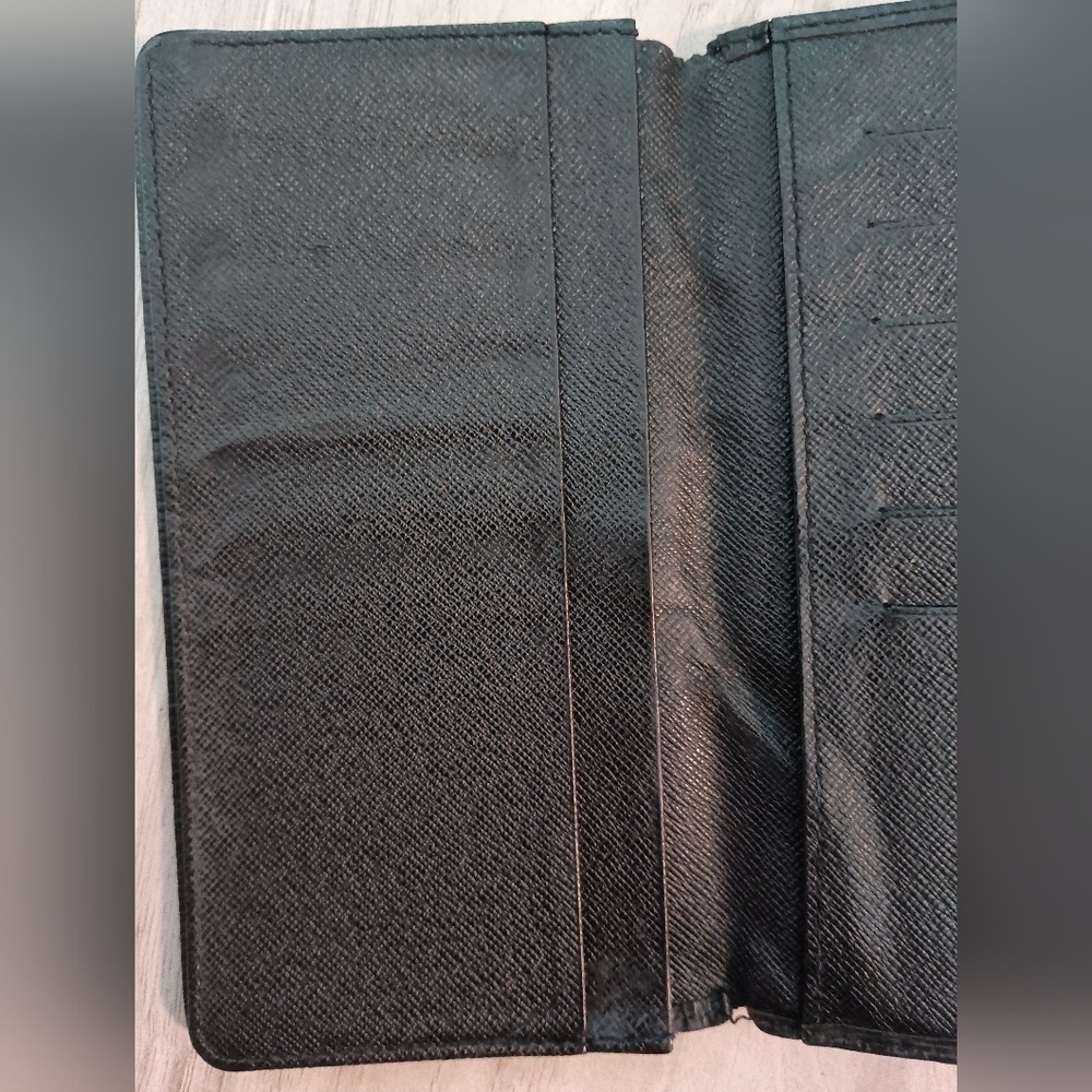 Louis Vuitton Epi Black Long Bifold Wallet/ check book - Picture 8 of 13